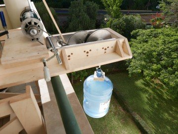 Gravity-based energy generation system